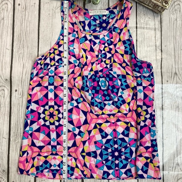 Alice & Trixie GeometricSilk Top - Picture 7 of 10